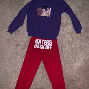 Miranda sings costume